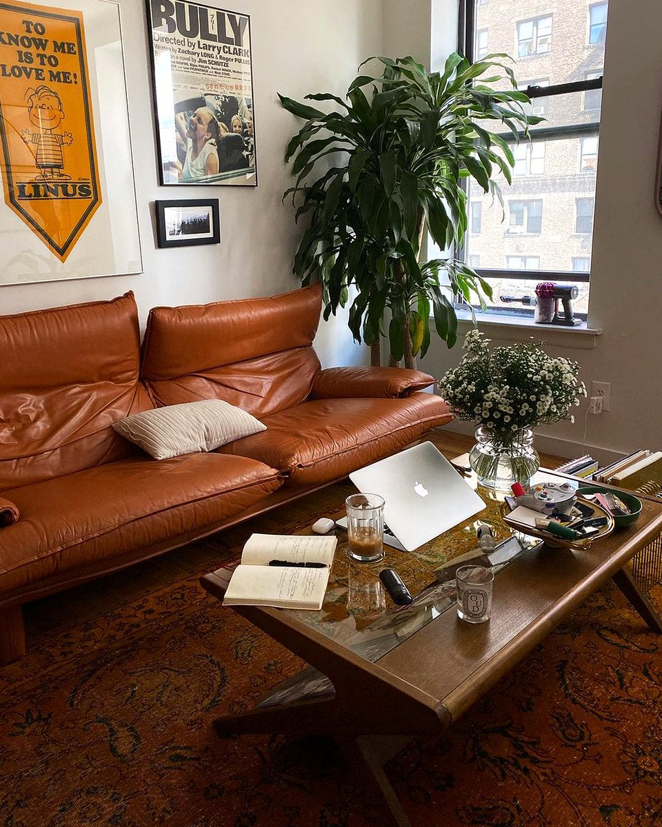 DM us if you know what brand this sofa is 👁

an alternative like a Cassina Maralunga retro inspired design would follow that less is more motto that seems to increase the search for minimalist designs