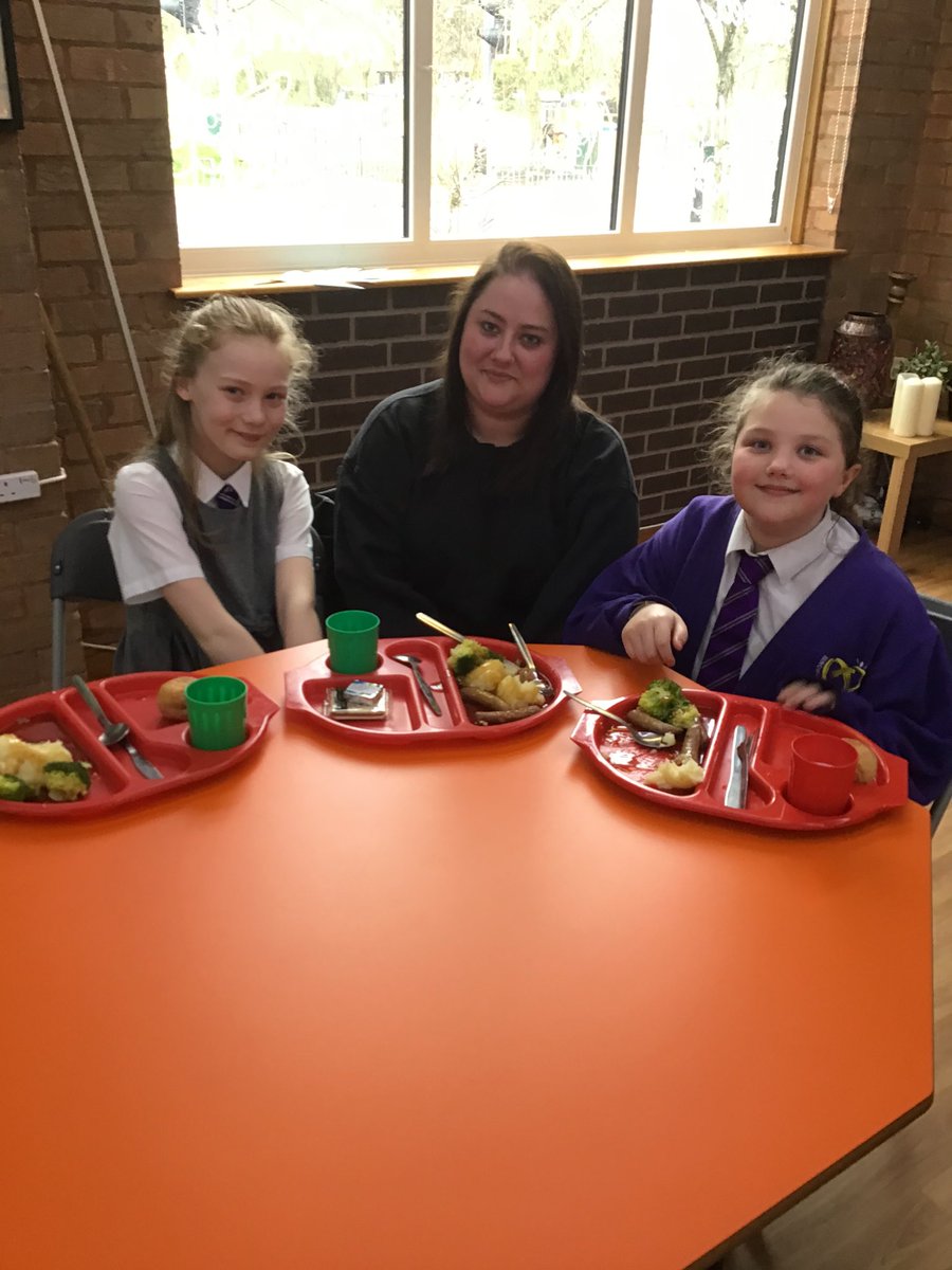 BirchwoodCE's tweet photo. Year 5 Loved Ones To Lunch was fantastic! All the children enjoyed having loved ones in to share their lunch time. There was a lovely buzz in the hall today💜 It was great to see Y5 help the younger children too when they came in for their lunch 💛#bcepslovedones #bcepsy5 https://t.co/BkyA81YjZN