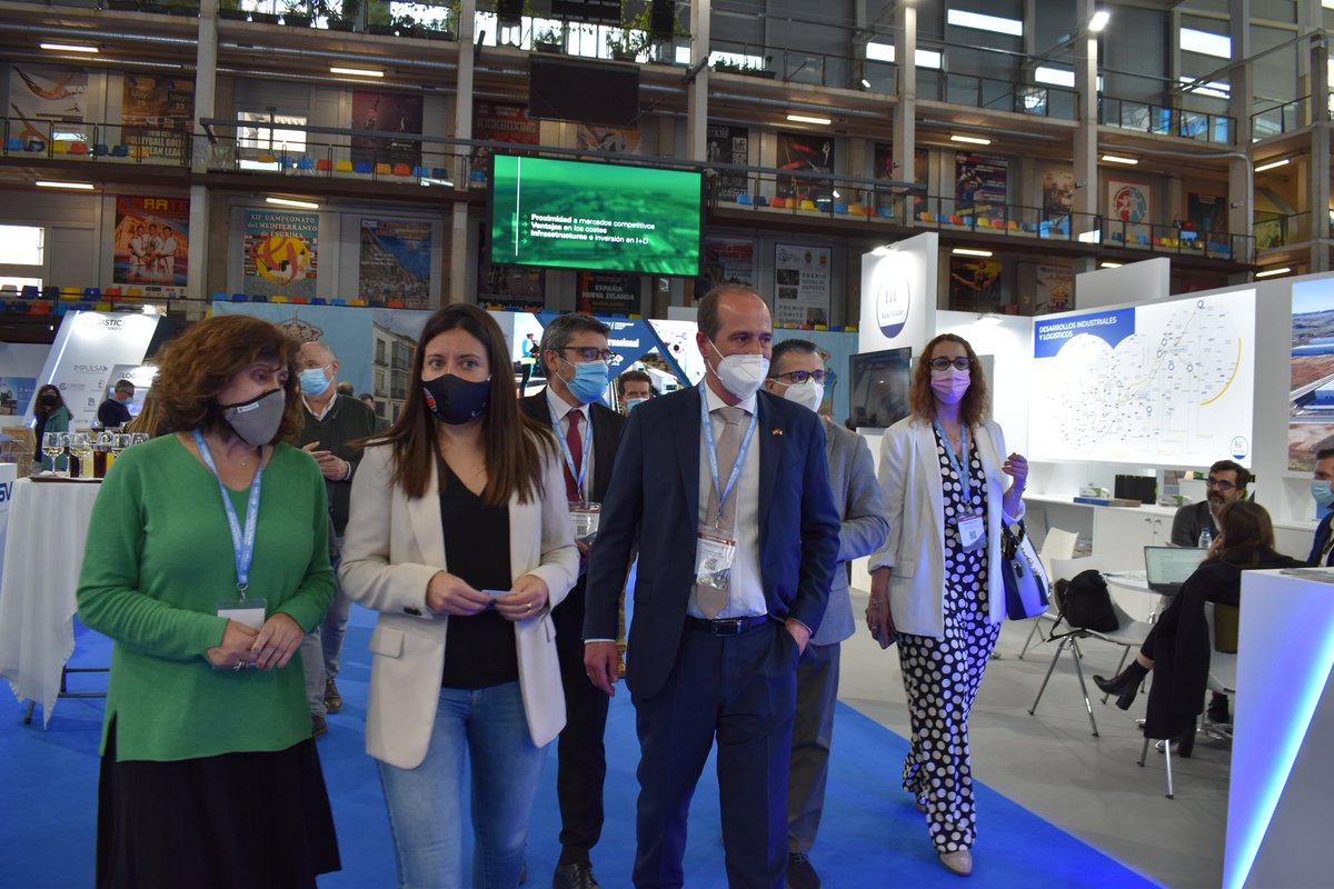 GuadalajaraAyto's tweet image. ▶️#logisticspain▶️ 
🙂.@AlbertoRojoBlas ha acompañado a la consejera de @BienestarCLM, @GarciaTorijano, a la visita,entre otros, de los stands
▶️Fundación @ONCE_oficial -Inserta Empleo
▶️ @grupo_sifu 
▶️ @ILUNION
▶️ #Factor5
🙌🏻Todos vinculados a acciones de responsabilidad social