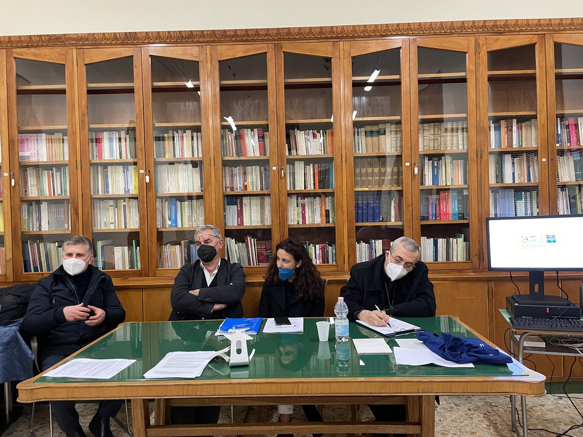 UCSI Puglia (@ucsipuglia) on Twitter photo A #Bari il #Sinodo dei giornalisti e dei comunicatori. Per ascoltare e raccontare le proprie esperienze vissute con le comunità ecclesiali. <a href="/UcsiSocial/">Ucsi Social</a> <a href="/ODG_CNOG/">Ordine Nazionale dei Giornalisti</a> <a href="/FnsiSocial/">FNSI</a> A #Bari il #Sinodo dei giornalisti e dei comunicatori. Per ascoltare e raccontare le proprie esperienze vissute con le comunità ecclesiali. <a href="/UcsiSocial/">Ucsi Social</a> <a href="/ODG_CNOG/">Ordine Nazionale dei Giornalisti</a> <a href="/FnsiSocial/">FNSI</a>