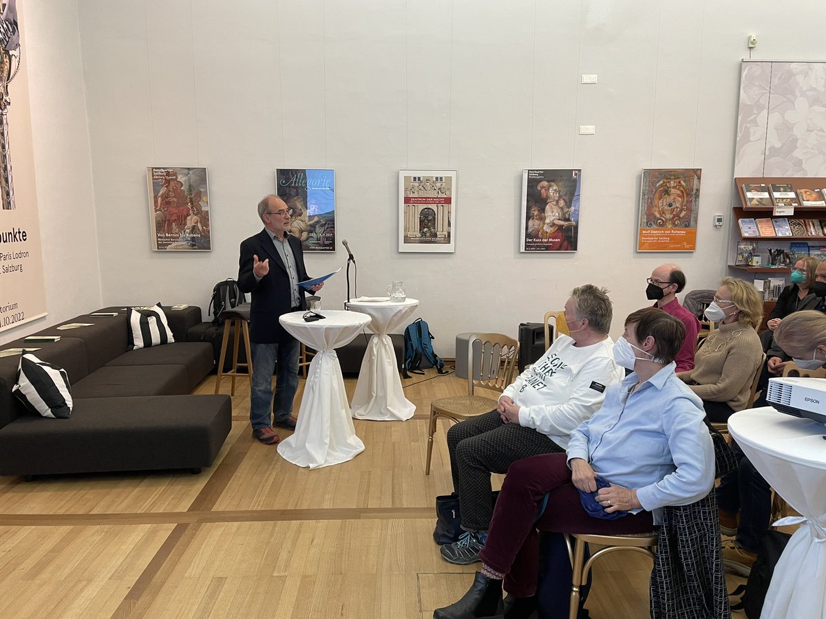 nweisz2's tweet image. Mit Günter Amesberger (FB Sportwissenschaften) den heutigen #PLUSpunkt „Health, Mind &amp;amp; Motion“ gestaltet. Erster öffentlicher Auftritt vor Publikum seit Pandemiebeginn. Tolles Ambiente im #Domquartier. Hat viel Spaß gehabt. @dept_psych_sbg @PLUS_1622
