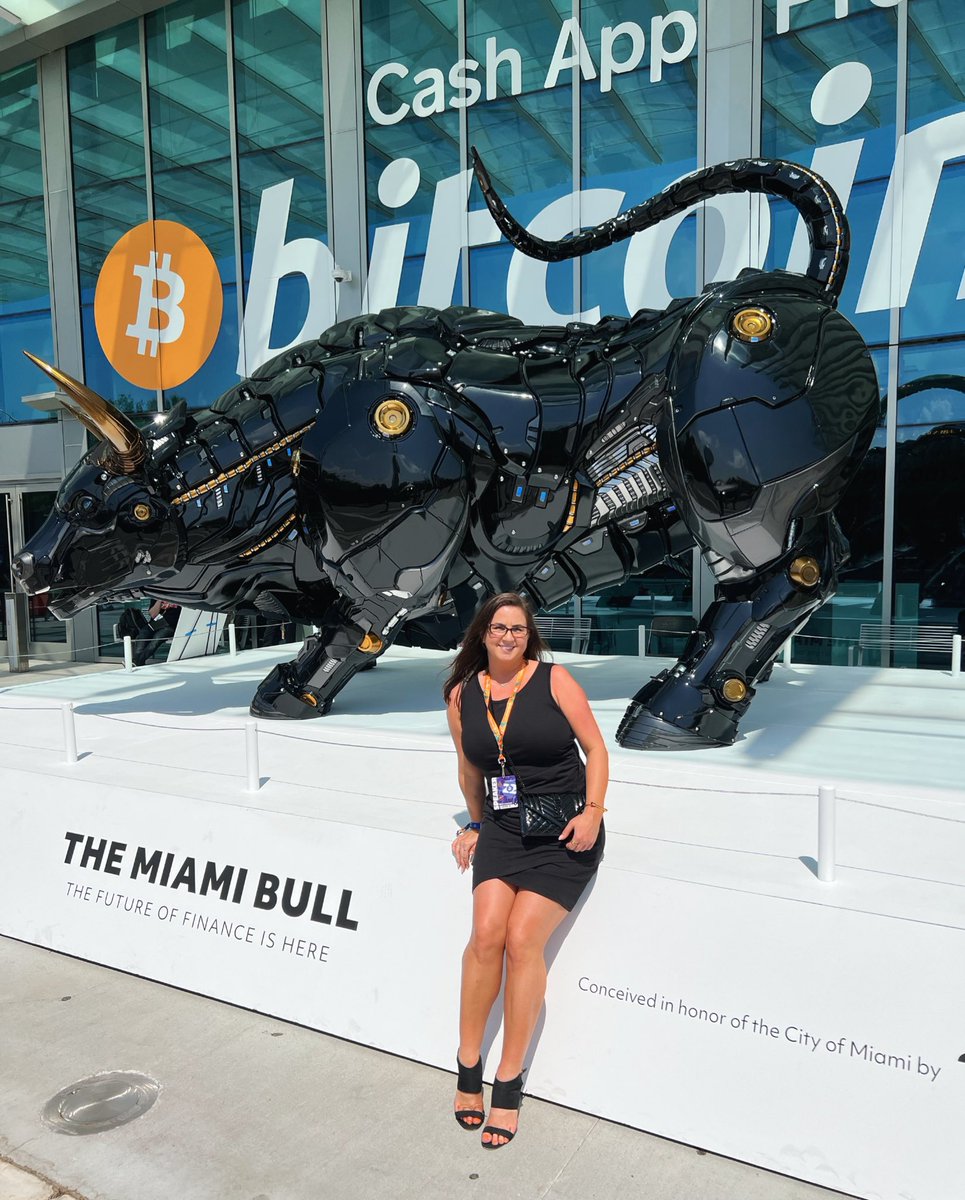 HaileyLennonBTC's tweet photo. #Bitcoin 🖤 https://t.co/1UcchABZYj