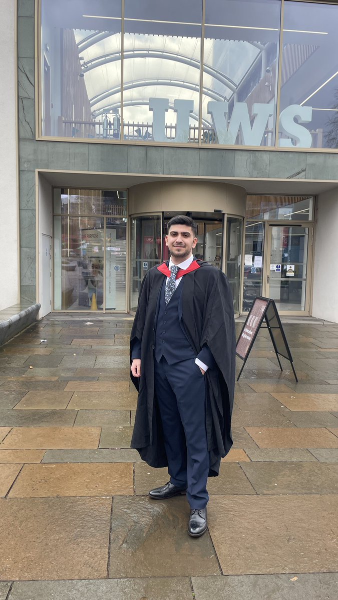AntonasMichalis's tweet photo. After a long year of waiting, today I finally got to celebrate my graduation!

I am so grateful to have had the opportunity to study abroad and be able to follow my dreams.
#graduation #class2021 #uwsgrad #uwsgraduation #Paisley #uwspaisley #uwsalumni @UniWestScotland @UWSalumni https://t.co/y13BaggskR