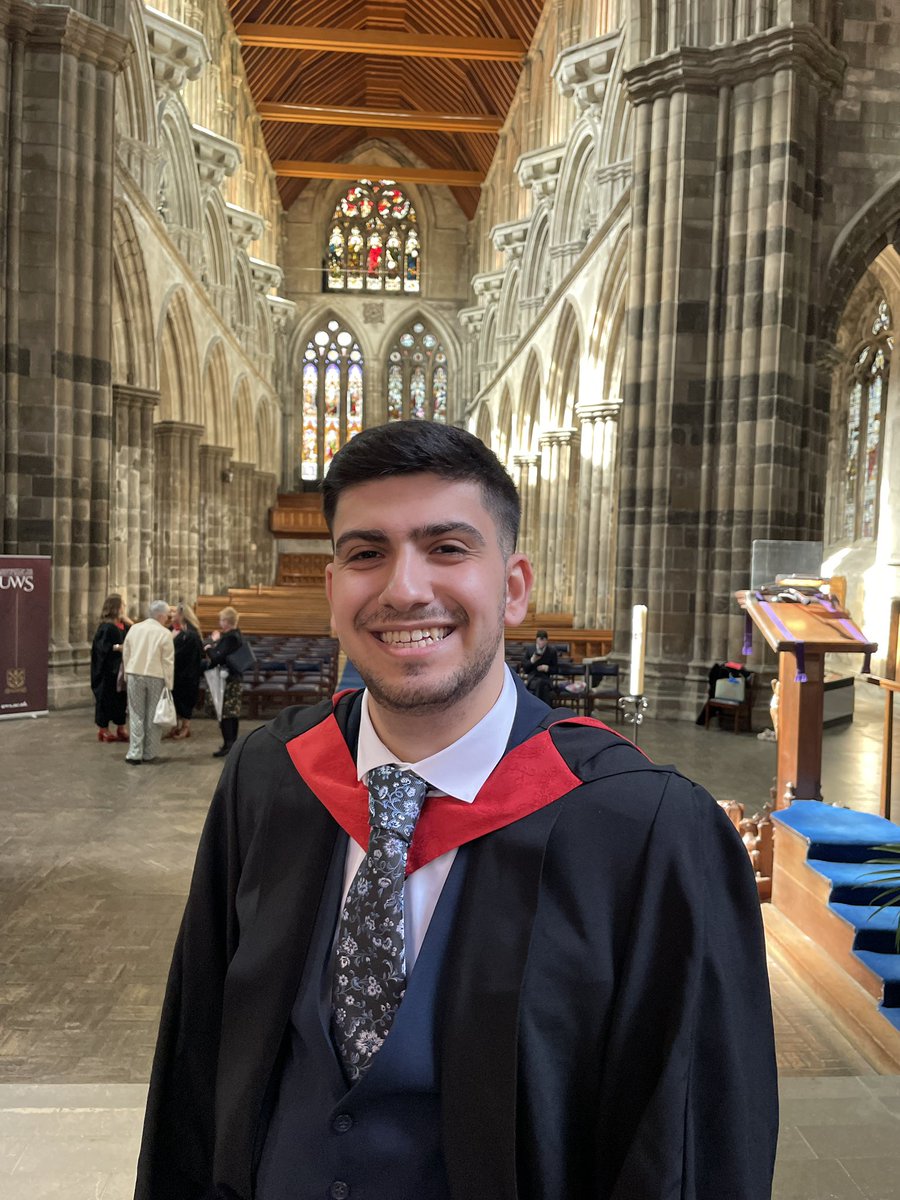 AntonasMichalis's tweet photo. After a long year of waiting, today I finally got to celebrate my graduation!

I am so grateful to have had the opportunity to study abroad and be able to follow my dreams.
#graduation #class2021 #uwsgrad #uwsgraduation #Paisley #uwspaisley #uwsalumni @UniWestScotland @UWSalumni https://t.co/y13BaggskR