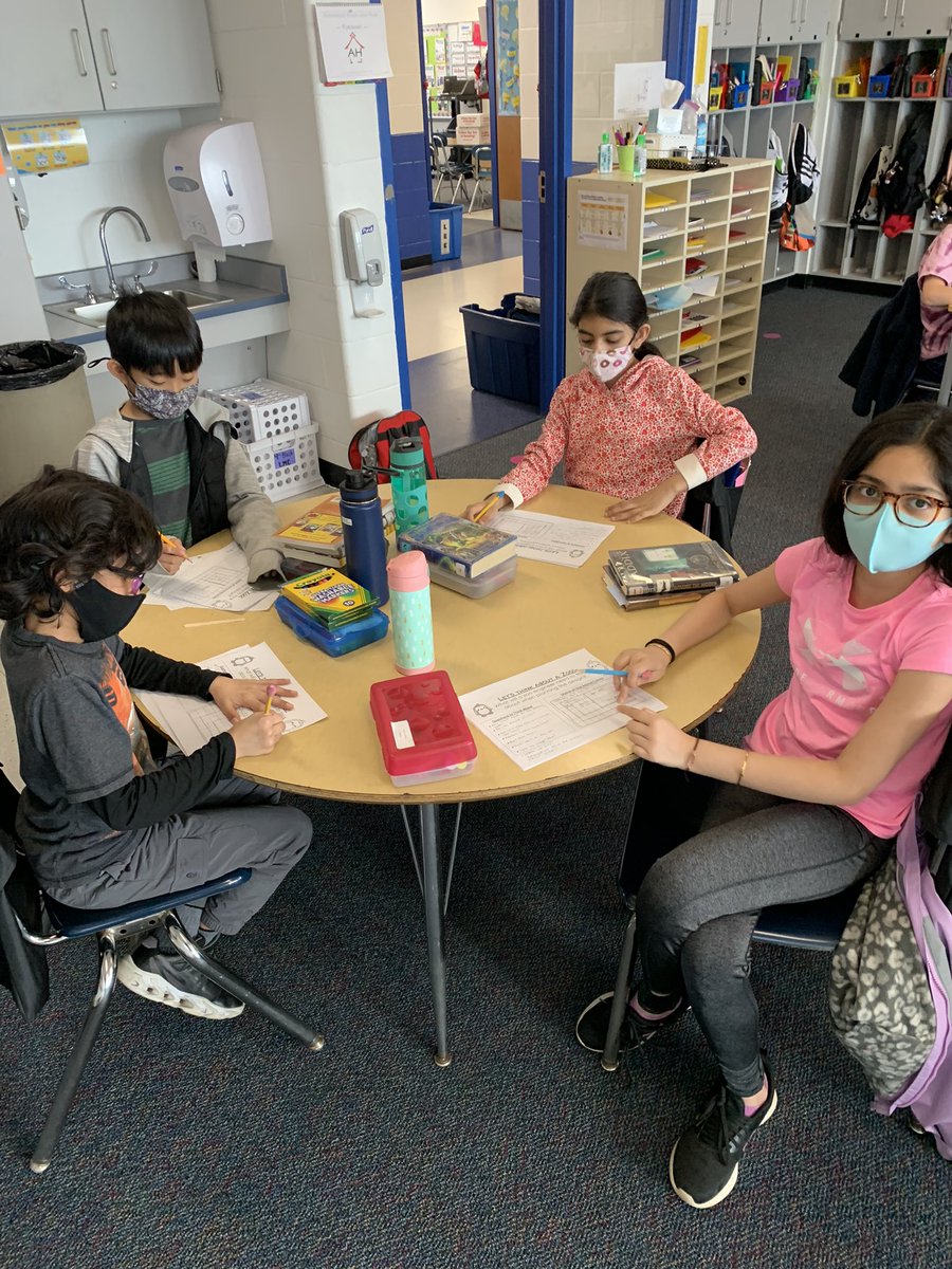MrsFoxLPS's tweet photo. We started our area and perimeter unit today. Excited to dive into our project where students will get to design their very own zoo! 🦒🐅🐍🦧 #ivyhillleague https://t.co/ojsjqpUZN2