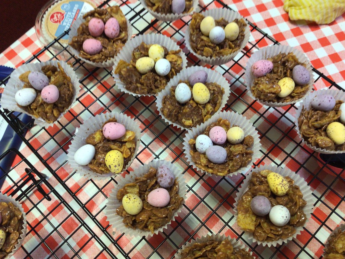 penlnurs's tweet photo. Mae hiโn amser pasg! Itโs Easter time! We have been using our listening, counting and fine motor skills to make Easter egg nests. They looked and tasted delicious. ๐ฐ๐ฃ๐ฅ@PenllergaerP #posnur #ppsllc #ppshw #ppsmd https://t.co/ag8QUKw0hv