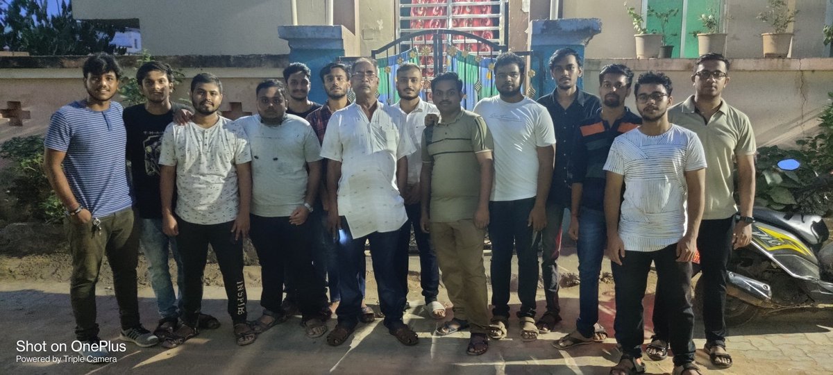 rebels_desk's tweet photo. Distribution of tiffin packets at local orphanage by the members of R.E.D .
Dt :- 06.04.2022
@rebels_desk
@OutrMail https://t.co/yRRmj5JeIC