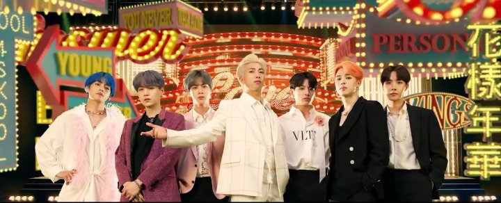 StrongARMY16's tweet photo. " BOY WITH LUV " Paner 😀❤😀
#paner #bts #buywithluvbts https://t.co/9iX8pwb0Up