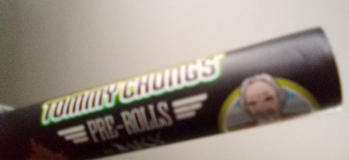 BlissfieldBall's tweet photo. Only at ⏩@OfTeebz @TeebzAdrian go get you a @tommychong pre-roll by MKX
These Joint's are Amazing 💚 shout-out to the team over there at Teebz💪🏽💚#GetTeebzd https://t.co/8x4sLZKpwF