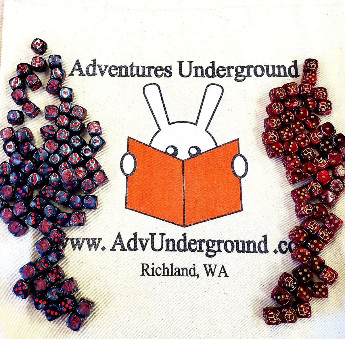 AdvUnderground's tweet photo. Love the store? We've got custom merch! From hoodies to tote bags, to custom D6 with the bunny, come say hi and support local! https://t.co/b00GmOVtnu #followtheauwhiterabbit #d6 #localswag https://t.co/T0Z1SGt4GF
