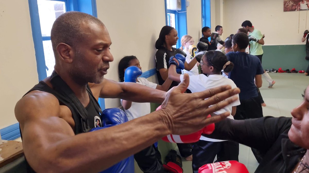 tkbajrs's tweet photo. You dont have to be great to start but you have to start in order to be great. 
by Zig Ziglar
#KeepChildrenActive #halfterm #schoolholidays #sport #MartialArts #active #lifestyle #Tottenham #Haringey @TottenhamSports pictures by @Point5xl thank you! https://t.co/FQn7wwqgHM