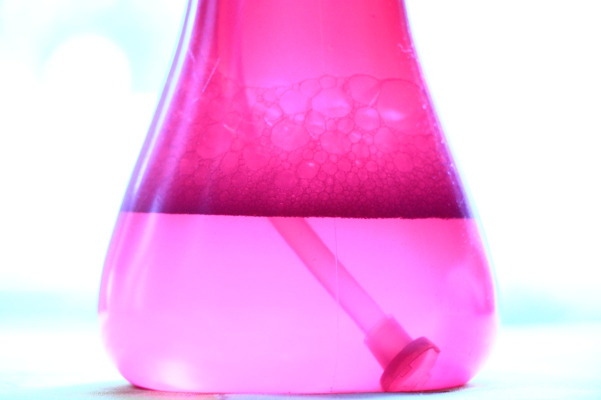 FirstChoiceBio's tweet image. On Wednesday&apos;s we post pink 💖⚗️ #MeanGirls