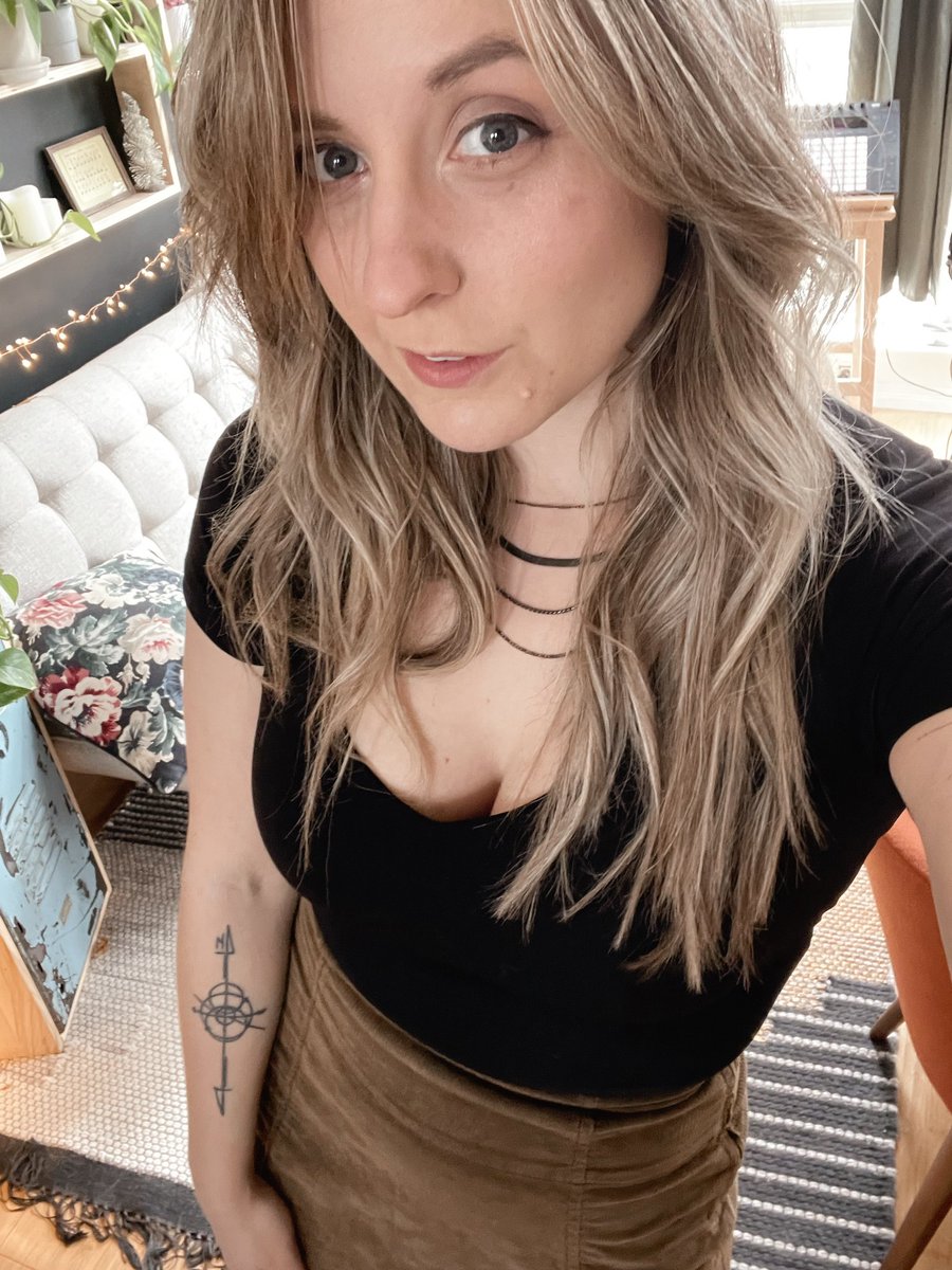 alannamatty's tweet photo. Hi I’m 30 today
Imma sing some original songs n stuff
https://t.co/R4UE8R9hBO https://t.co/K281ZHPjAd