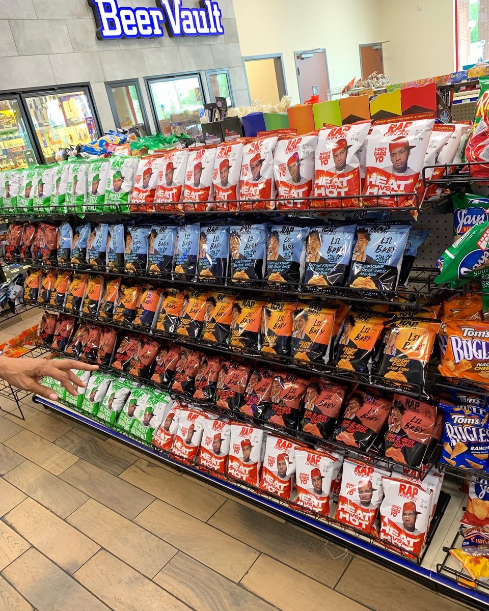 MoneyBaggYo's tweet image. We In Da Stores!! On Da Shelves Wit It !! Go Snatch Some Bags Shit Bussinnnn 🔥😋