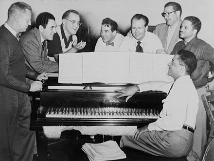 galaxymusicnote's tweet photo. Teddy Wilson was the first African- American jazz musician to be a part of the Benny Goodman Trio, the first racial group to make prominent public performances in the history of American music. Read at: https://t.co/tRRPOdrFNT

#teddywilson,  #jazzpianist, #blackamericanjazz, https://t.co/iMiqBSy1AU