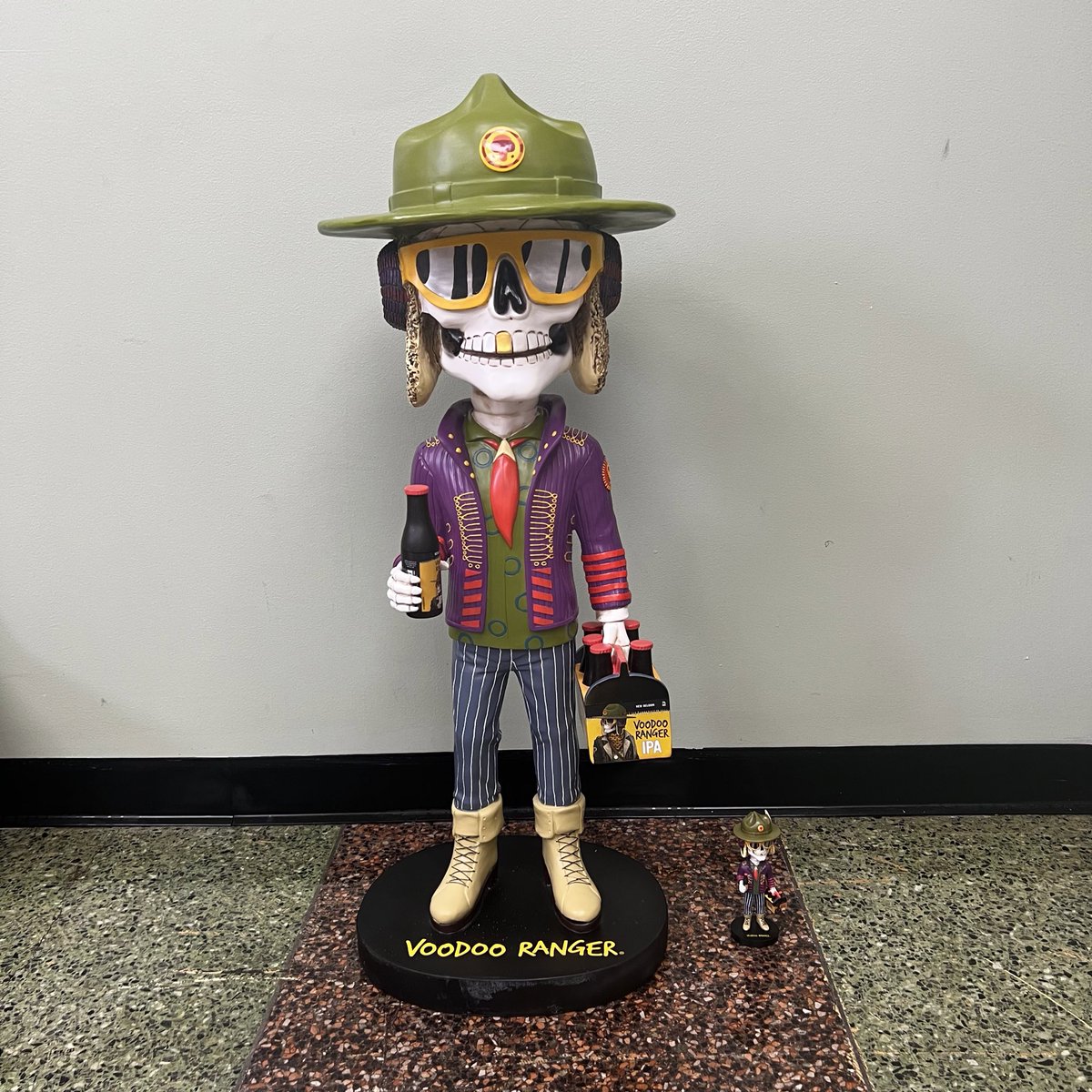 ConsumersBeer's tweet image. Our April beer of the month is @newbelgium! We’ve teamed up with them for a giveaway! Retweet this post to be entered to win a 3-FOOT voodoo ranger bobblehead! (yes bobblehead) 

winner picked 4/30, must follow us to win!