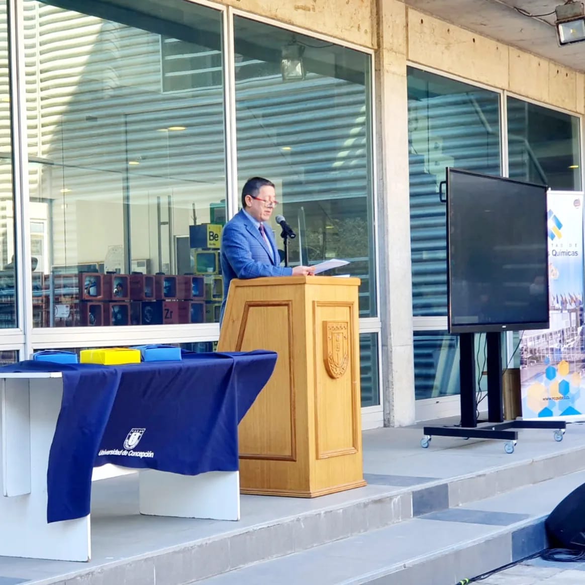 Damos la bienvenida a nuestros y nuestras estudiantes de pregrado de la carrera de Geología de las cohortes 2020, 2021 y 2022. <a href="/udeconcepcion/">Universidad de Concepción</a>