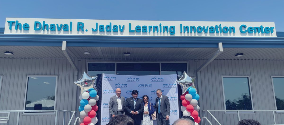 SaraYRodrigu3z's tweet photo. What an amazing 🤩 day! Thank you @Dhavaljadav02 @CaseyWeather @DorinaCG7 @alliantgroup for extending an 💌 to such a special day! @RickettsDeirdre @BostonWhitnee and I are just in aww with this special dedication! Congratulations 🎉 Dhaval YOU are our #STEMHero 🚀🛰🧑🏽🚀 https://t.co/dPb25MRMpf