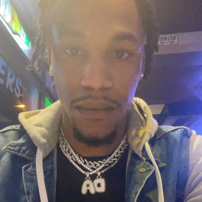 VersaceDlo's tweet photo. #NewProfilePic https://t.co/KFiNy818YW