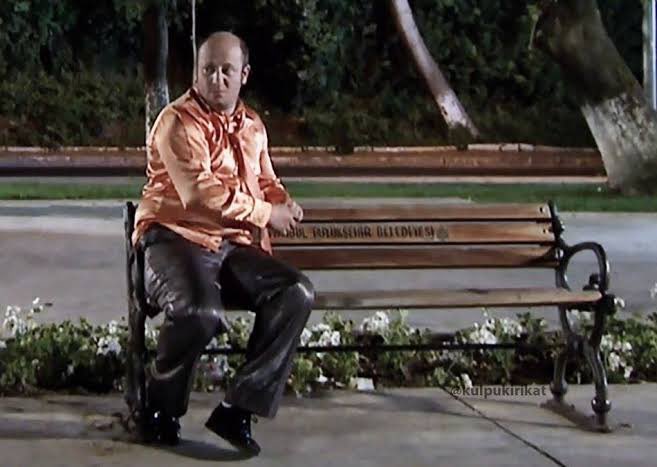 aynen yaz geldi hava güzel arkadaşlarla muhabbet sohbet