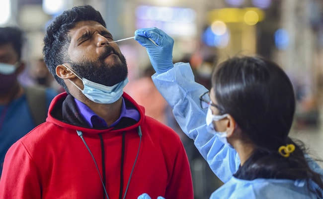 zollical's tweet photo. Indias' first #XEVariant case was reported in Mumbai, one case of #Kappavariant has also been detected also patients with new variants of the virus don't have any severe symptoms so far. https://t.co/vSCzTZyVy4