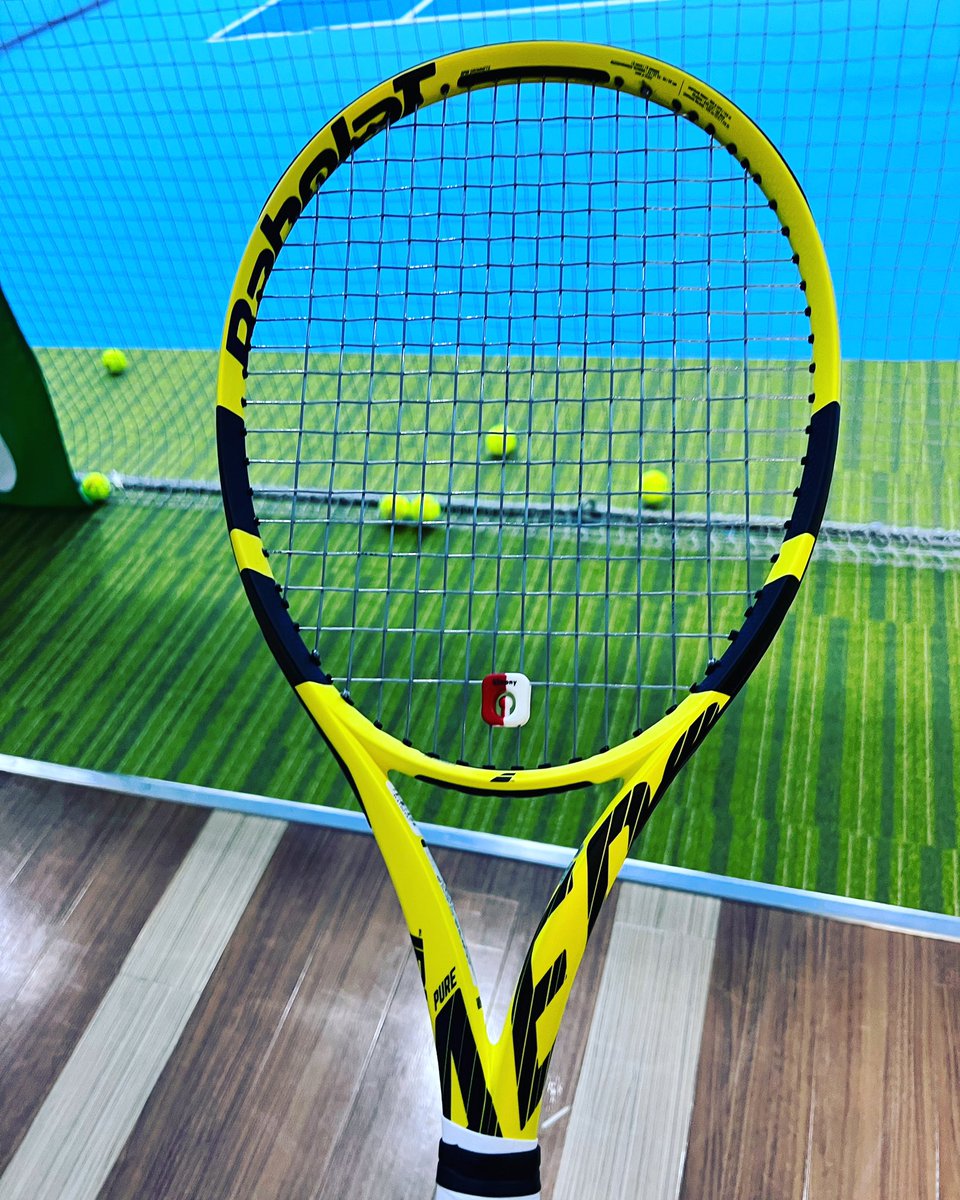 teru4454's tweet photo. 深夜の天辺越え #修行 だん🎾
BABOLAT PURE AERO シングルス
ストリングス張替えたので、久々アエロ
🎾飛ばすパワーとスピード圧倒的ですが、収めるの大変😅 #Babolat 
#BabolatJapan 
#BabolatFamily 
#バボラ
#バボラジャパン 
#バボラファミリー 
#luxilon
#ALUPOWER 
#kimony
#tennis 
#テニス https://t.co/mc6vJe1LSg