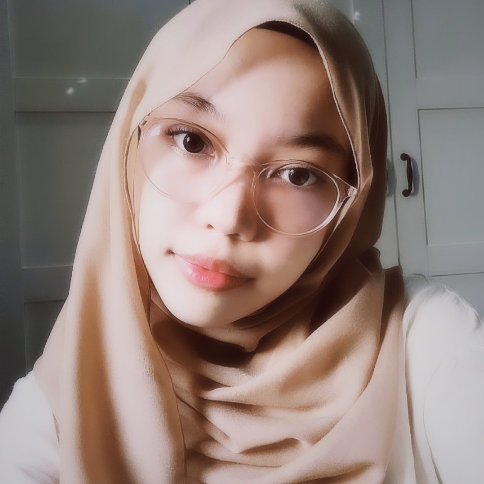 eunh3i's tweet photo. polaroid pics behind our phones ♡

#PLouderSelcaDay #PLSD #TNXSelcaDay #TNX #HWI 
@TNX_Official @TNX_twt https://t.co/kr6LhZdcP2