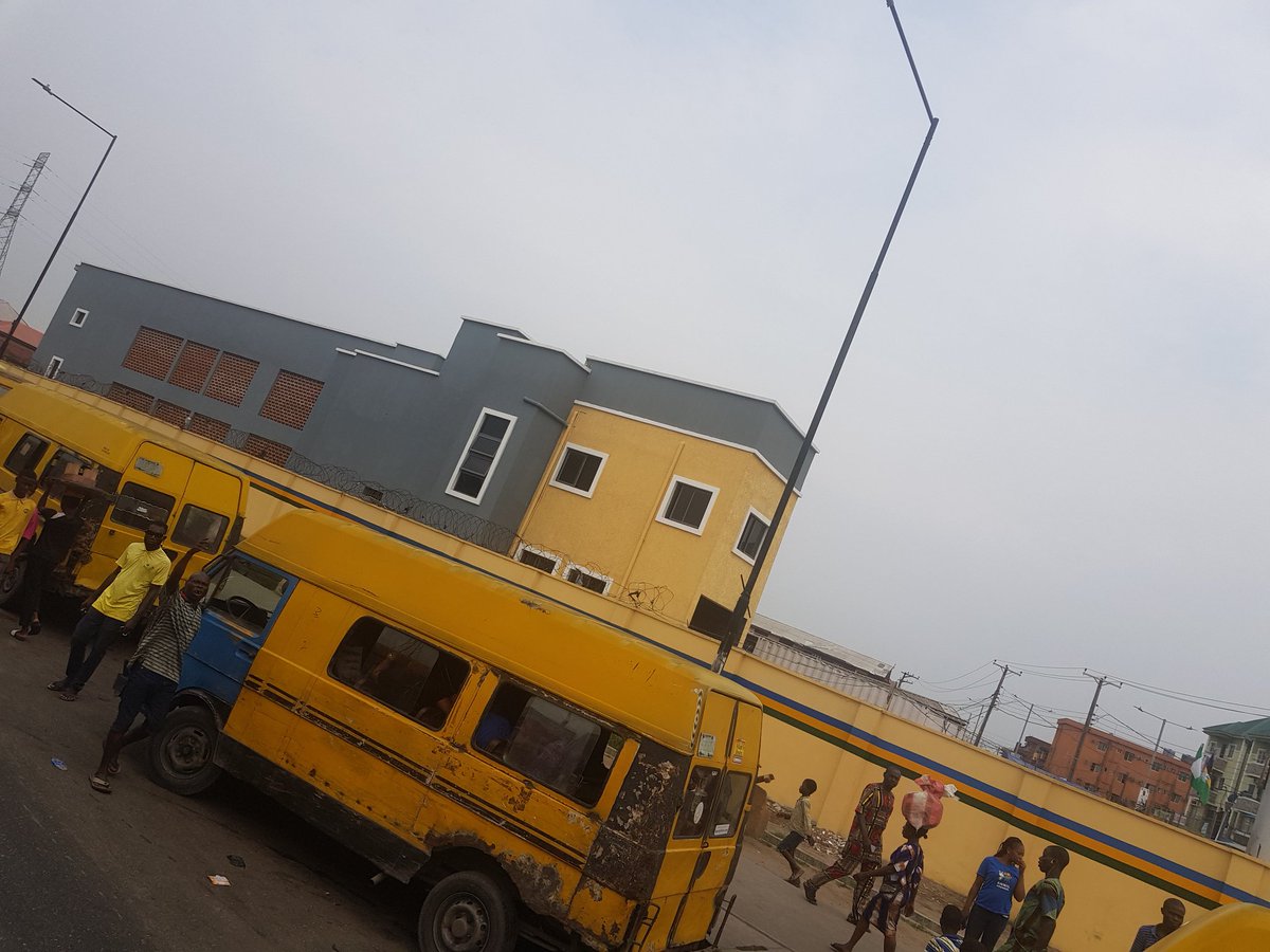 sama_on_point's tweet photo. The Orile Police Station is back. Kudos to the FG, @PoliceNG & @followlasg. ππ³π¬
#EndSARS #ReformNPF https://t.co/07eaHWxWEL