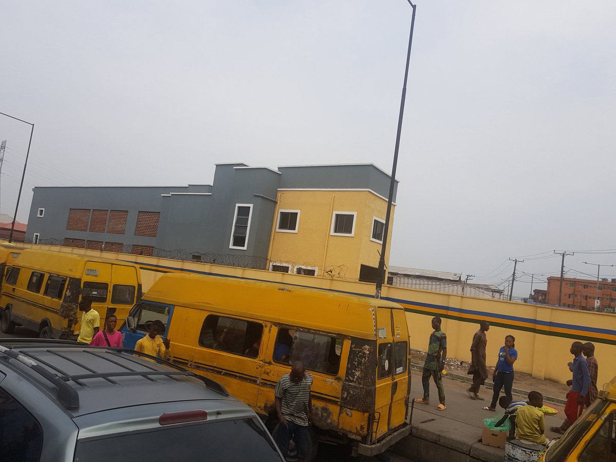 sama_on_point's tweet photo. The Orile Police Station is back. Kudos to the FG, @PoliceNG & @followlasg. ππ³π¬
#EndSARS #ReformNPF https://t.co/07eaHWxWEL