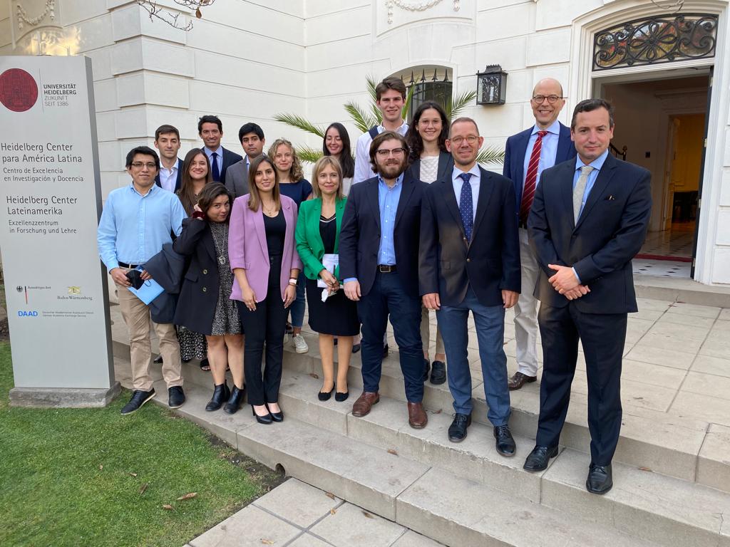 HCLAHeidelberg's tweet photo. Con el Vicerrector de RR.II. Prof. Dr. Weller #Uniheidelberg, Director #HCIAS Prof. Moreno-Fernández, Directora #HCLA Dr. Recio, la Dr. Lucas y Codirector Sr. Troncoso #derechouchile inició el Magíster en Derecho Internacional: Inversiones, Comercio y Arbitraje (LL.M) 2022/2023 https://t.co/oBYAHnbGwG