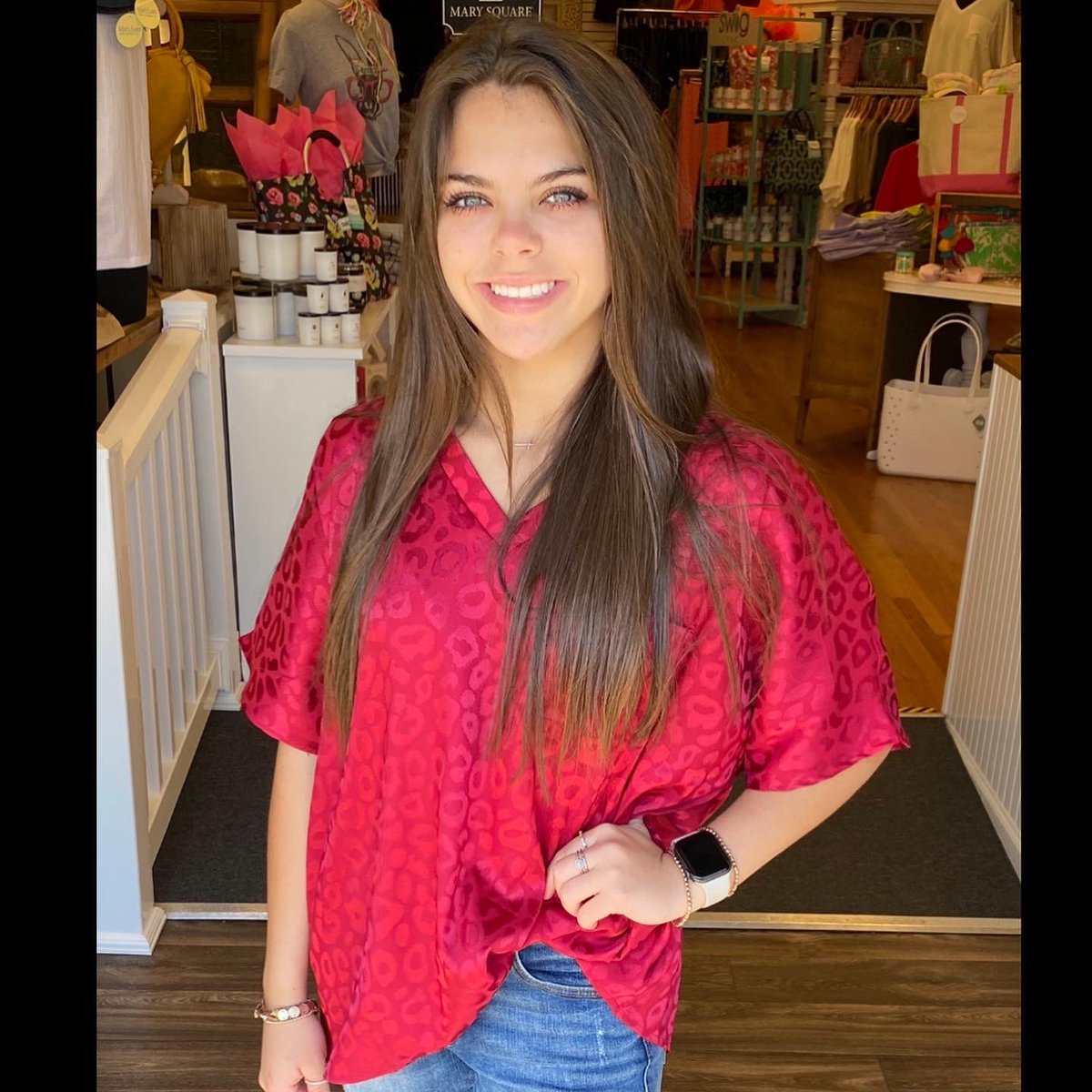 Shop_Julies's tweet photo. This top 😍

#shopjulies #newarrivals #Spring #boutique #apparel #tops #shopping #stopin #shopsmall #shoplocal #almaga https://t.co/zXcOlCxFqi
