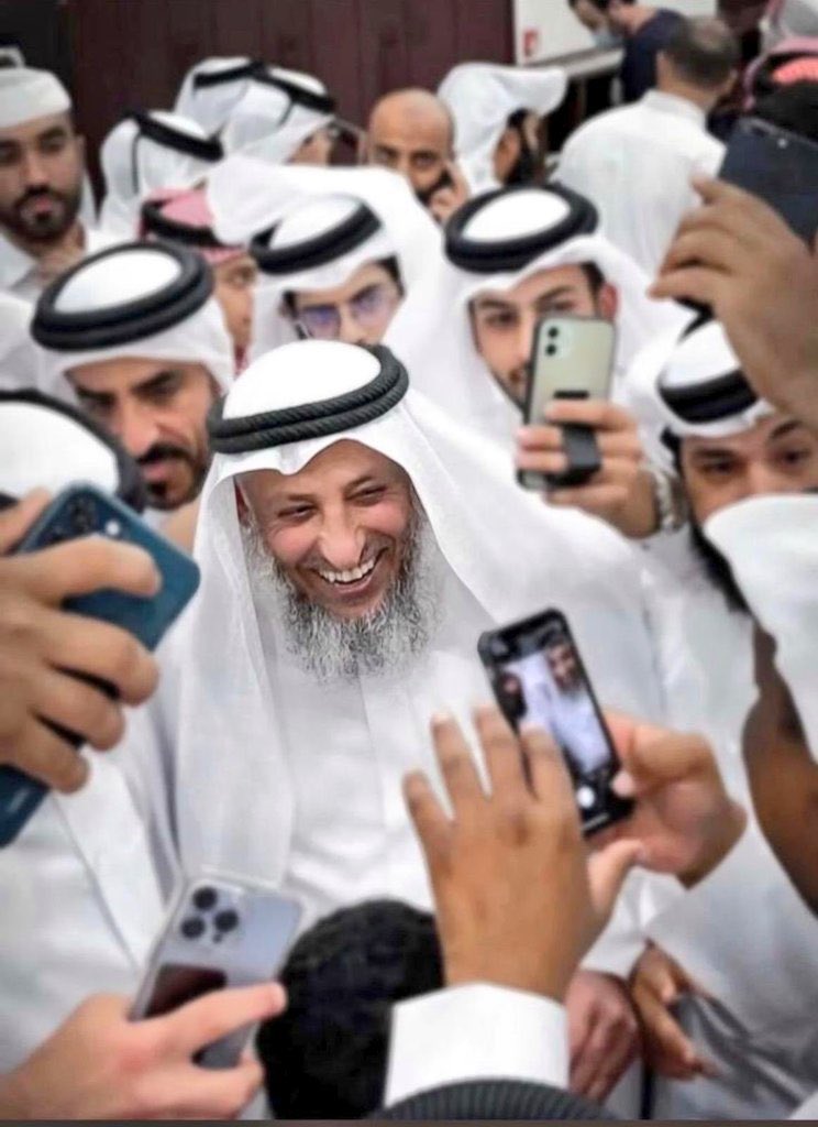 صورة بمليون فاشنيستا و ممثل و بلوقر و مشاهير الأرض

الشيخ #عثمان_الخميس ❤️