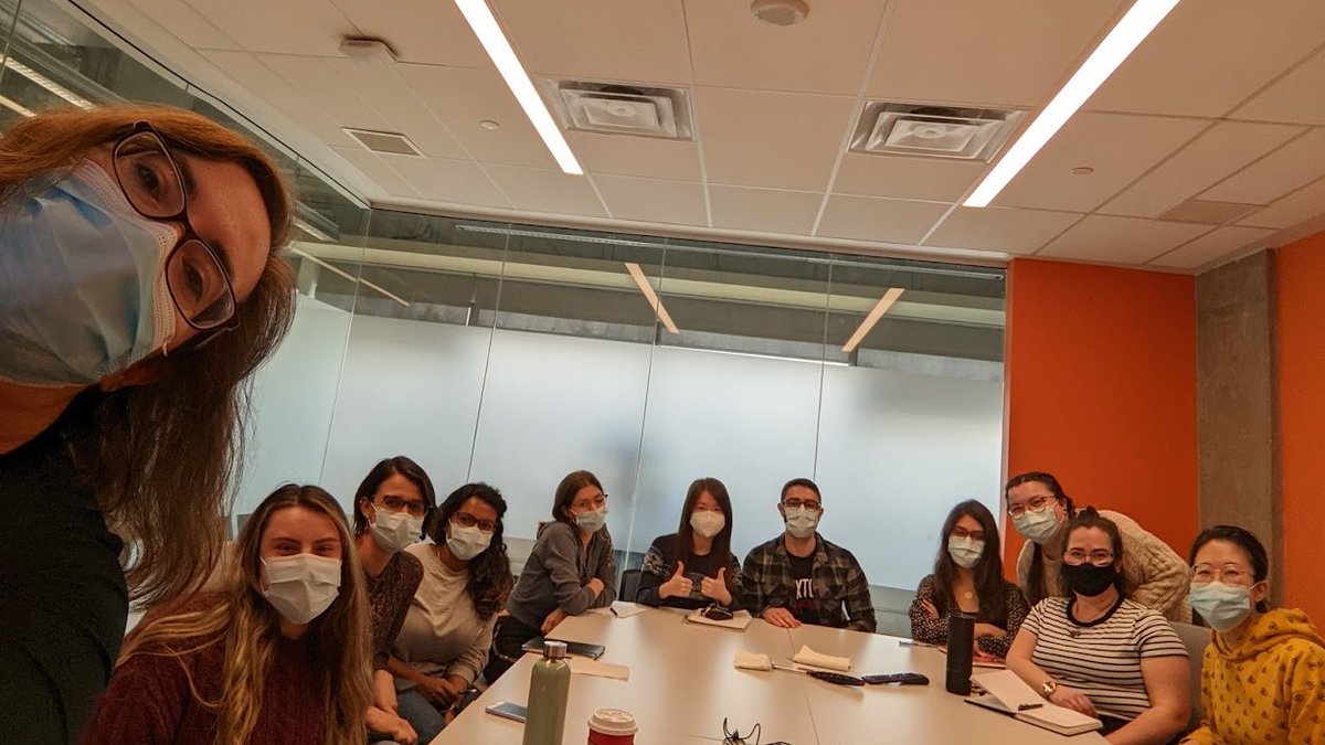 myrna_simpson's tweet photo. First group meeting in 2 years - such an improvement over online meetings! @UTSC @EnviroChemUofT @UTSC_DPES  @LCastanedagomez @IslaWrightson @atzin_x @HajirSalwa  @MeilingMan @llabine1 https://t.co/ReTbeIFprA