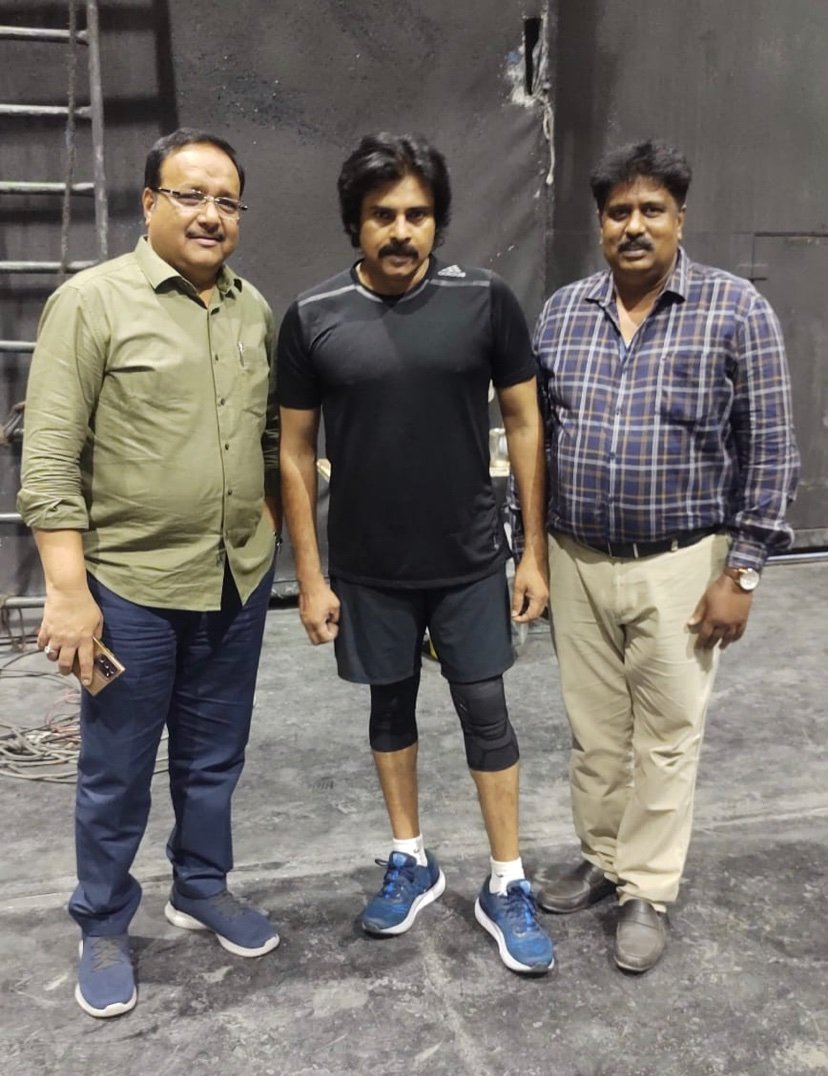 FPrGhP4VUAIdP9b?format=jpg&name=medium