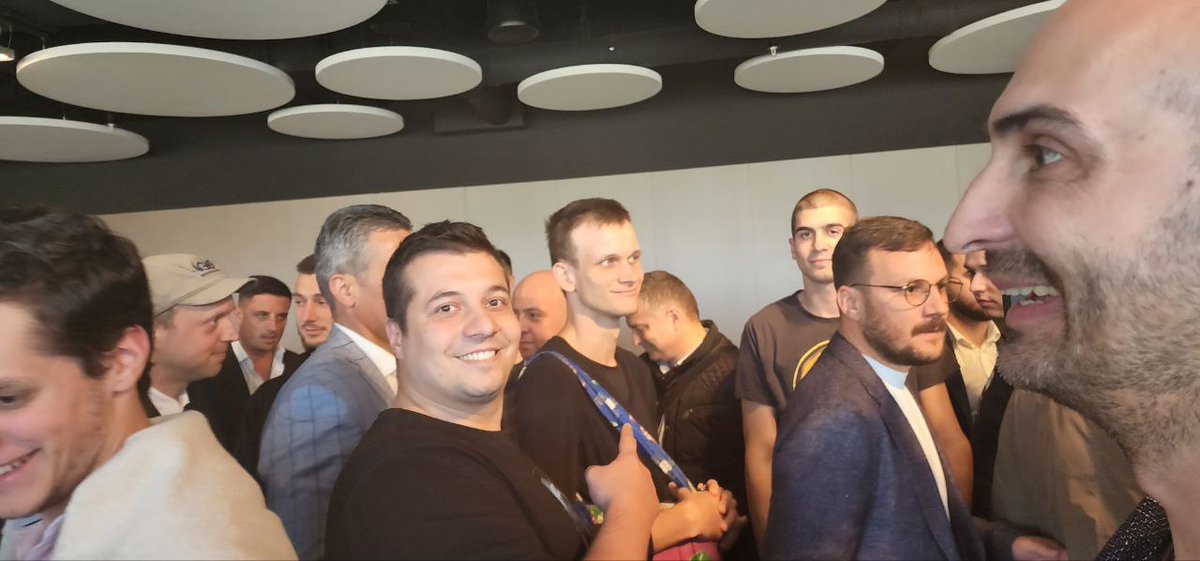 <a href="/Dextopiatt/">DexTopia TradingTools</a> team visiting <a href="/VitalikButerin/">vitalik.eth</a> in Montenegro!