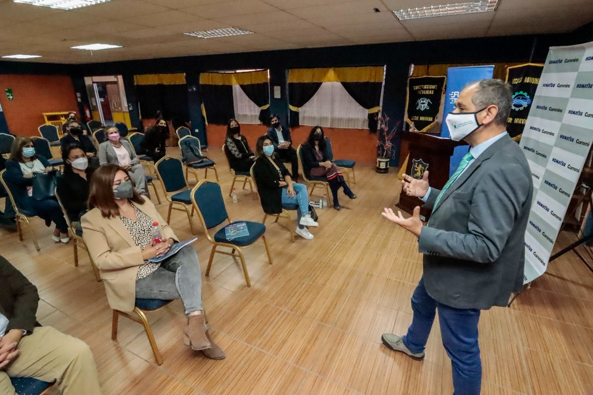 MacroZonaNorte's tweet photo. #DocentesTP - Muchas felicidades a las o los docentes que finalizaron el curso "Aplicación de Técnicas para establecimiento de un modelo de desarrollo de competencias de empleabilidad" impartido por Komatsu Cummins con el apoyo de @ConexiumCL a través del equipo de #FuturoTécnico https://t.co/gVaiFM9ny1