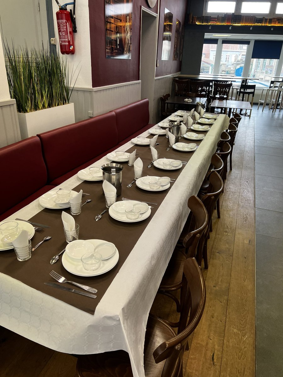 Test convives en compagnie de nos #convives sur la belle ville #Bergues  au collège privé Saint Winoc 30 collégiens ont dégustés les nouvelles recettes #innovationculinaire @Elior_France