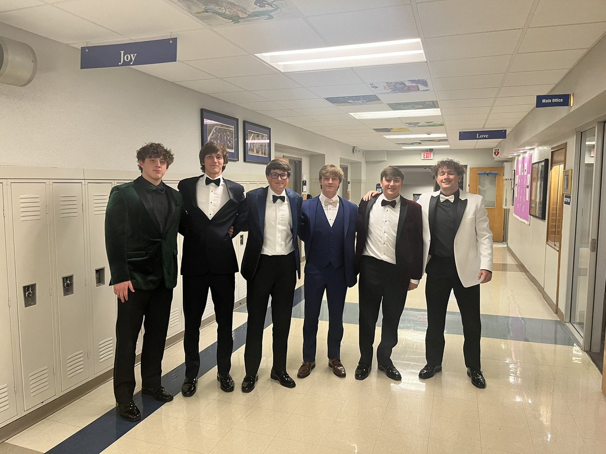 BCHS_Principal's tweet photo. Prom is closer than you think! Special thanks to Isaac, Jack, Graham, Jack, AJ, and Aiden for modeling some awesome tuxedos from Formally Modern Tuxedo in Indianapolis. https://t.co/5e3oDeK46F