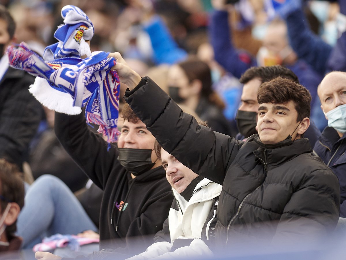 RealZaragoza's tweet photo. Este domingo volvemos a casa 🏟️

𝐆𝐚𝐧𝐚𝐬 𝐝𝐞 𝐥𝐮𝐜𝐡𝐚𝐫 ⚔️
𝐆𝐚𝐧𝐚𝐬 𝐝𝐞 𝐦𝐚𝐫𝐜𝐚𝐫 ⚽️
𝐆𝐚𝐧𝐚𝐬 𝐝𝐞 𝐝𝐞𝐣𝐚𝐫𝐧𝐨𝐬 𝐭𝐨𝐝𝐨 👊🏼
𝐆𝐚𝐧𝐚𝐬 𝐝𝐞 𝐠𝐚𝐧𝐚𝐫 𝐜𝐨𝐧 𝐯𝐨𝐬𝐨𝐭𝐫𝐨𝐬 𝐚 𝐧𝐮𝐞𝐬𝐭𝐫𝐨 𝐥𝐚𝐝𝐨 🤍💙 https://t.co/jY1Q31bDoF