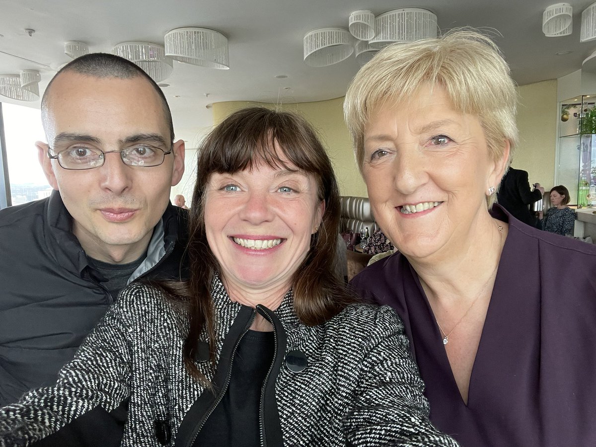 Wishing <a href="/CreechLorraine/">Lorraine Creech</a> a happy surprise do and best wishes for your retirement. @FieldfisherMeso <a href="/Mesouk/">Mesothelioma UK</a>