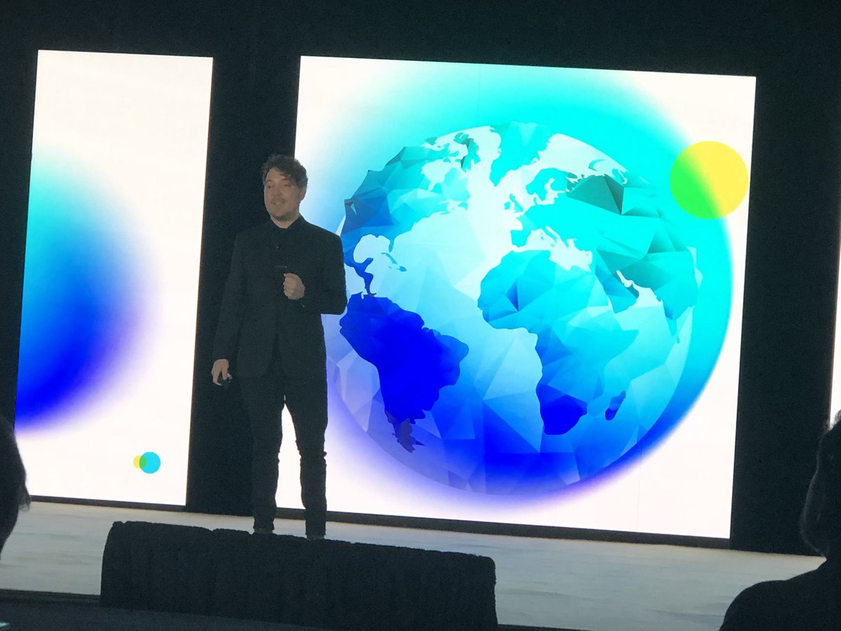 DanFerrisiEdit's tweet photo. Super interesting talk from @shanesnow about how to function effectively as a team.
He argues that the foundation of #avtweeps teamwork is bringing together perspectives (our perceptions) and heuristics (our rules of thumb) to reach heights that individuals never could.
#PSNI2022 https://t.co/J3pH8QL95J