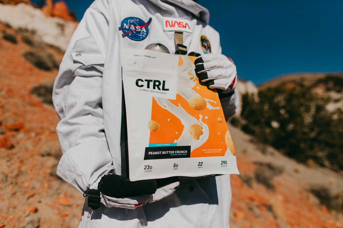 Forgot to tweet this morning, was too busy working on something epic for next week. 👀

Here's my favorite picture from one of our PBC Big Bag shoots: