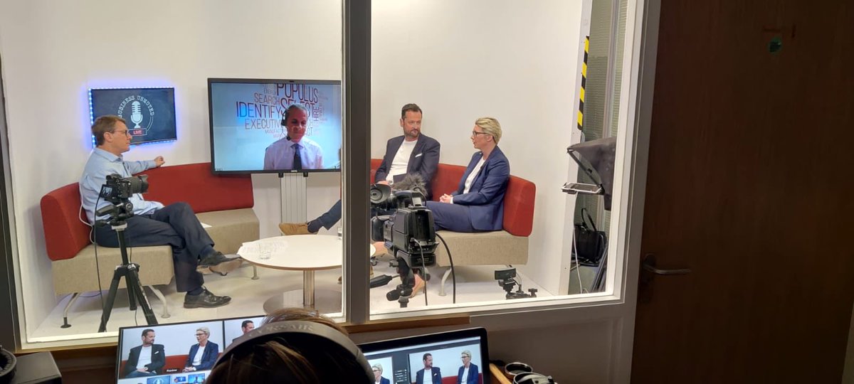 Populus Select Ltd (@populusselect) on Twitter photo Behind the scenes with Our MD <a href="/simhall/">Sim Hall</a> with <a href="/SarahEllerby/">Sarah Ellerby</a> and <a href="/GrayFoxConsult1/">Gray Fox Consulting</a> #businessunmuted Behind the scenes with Our MD <a href="/simhall/">Sim Hall</a> with <a href="/SarahEllerby/">Sarah Ellerby</a> and <a href="/GrayFoxConsult1/">Gray Fox Consulting</a> #businessunmuted