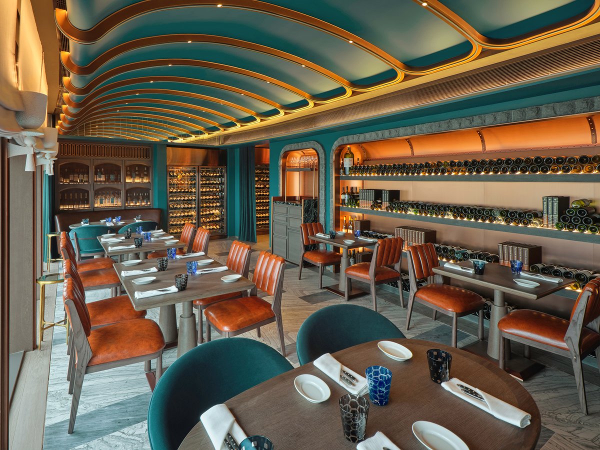 MartynWhiteLDN's tweet photo. Hong Kong-based studio André Fu designs the interiors of ‘The Cellar’– an expansion and additional restaurant to the hugely popular 665°F, Andaz Singapore, extending the dining capacity into a former engineering plant-room. https://t.co/sQKWHzRC9X #andrefu #interiordesign https://t.co/DET5J9nrWi