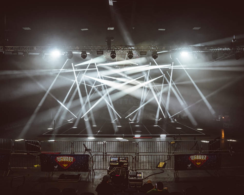 ClayPakyNews's tweet image. Lite-Tek Selects Claypaky #SharpyPlus for the “Spirit Sports Ultimate Battle” Cheerleading Competition. Discover more: cutt.ly/SharpyPlus_Spi…
#Claypaky #IgniteYourShow