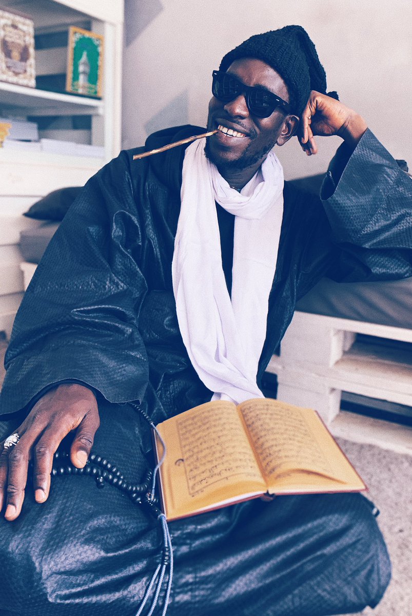 xelkoom's tweet photo. Bul nangu ni Yàlla jeex na si yaw saa yoo xoolee gis Ni muy agsee si yaw.
#photo #city #senegal #dakar #galsencreatives #sky #beauty #nice #lifestyle #design #portraitart #praying #culture #girl #blackskinmodel #mode #fashion #see #obscur #clothes #shootday #streetshoot https://t.co/NfoQK0skS5