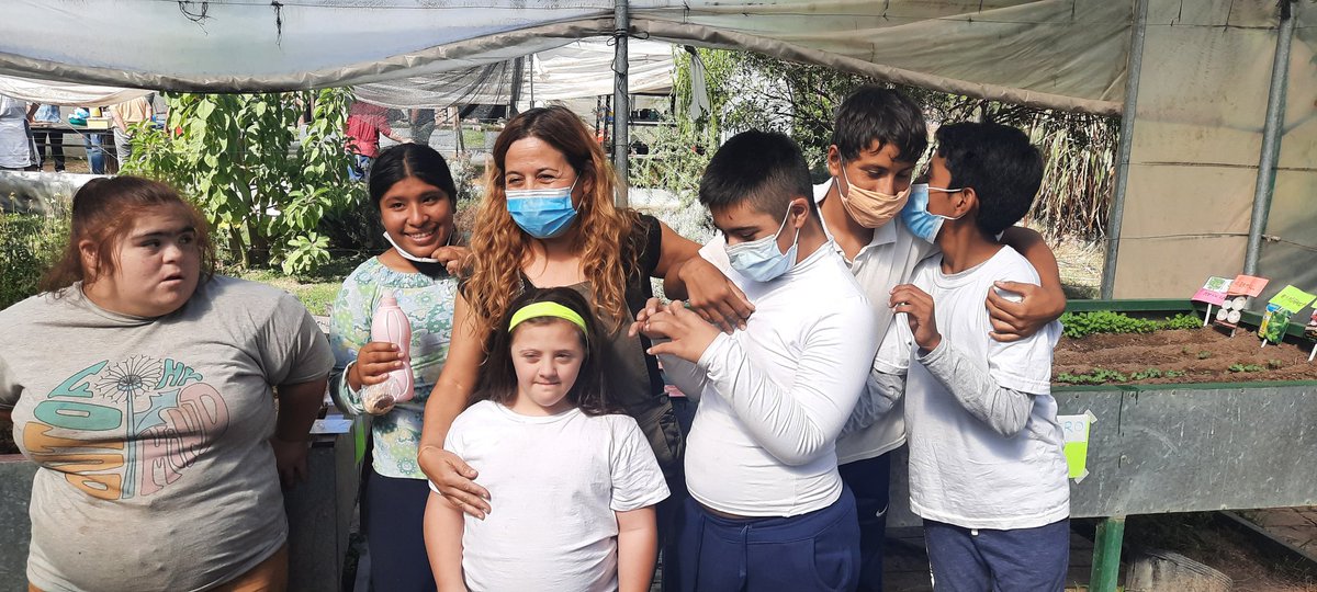 ThomasColombia's tweet photo. Muy inspirado e impresionado con el trabajo de @APADIMCordoba !!! gracias por enseñarme sobre su modelo social con enfoque de derechos humanos en el trabajo con personas con discapacidad https://t.co/SSoqnpHAux