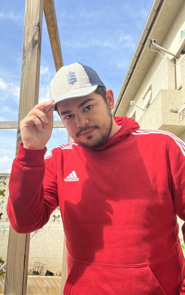 MariioJuma10's tweet photo. 💥SORPRESA💥
Aprovechando su salida y que llega el buen tiempo, gracias a @ShowTshirt voy a sortear la nueva gorra que me parece increíble👀
Pasos a seguir: 
Seguirme a mi y a @ShowTshirt 
Un RT a este tweet 
Y mencionar a un amigo 
Termina el 23 de abril 
Mucha suerte a todos. https://t.co/7HjSmfwVwx