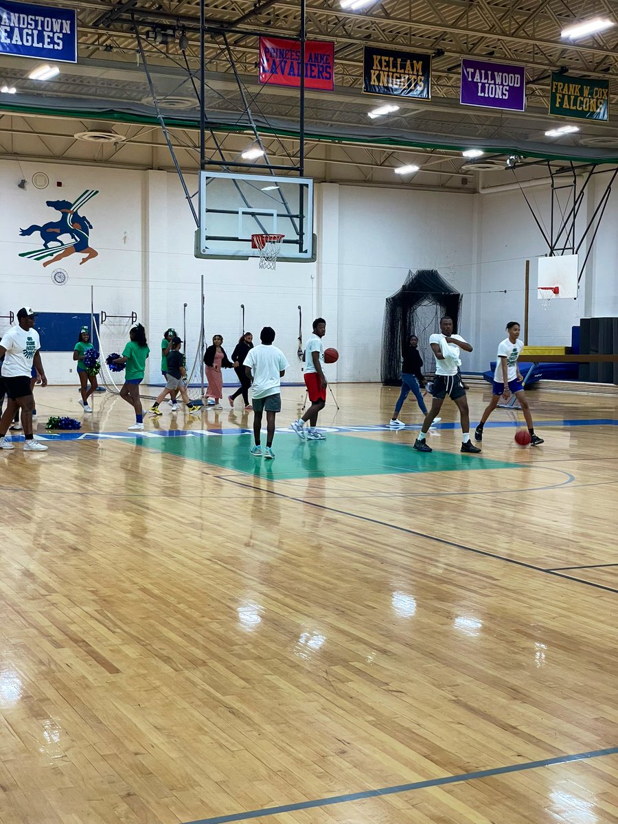 GRHS_Stallions's tweet photo. Student and Faculty teams are warming up for the big game! Tip off at 1PM! #EquusWeek22 #BackInTheSaddle https://t.co/Fb5XdTiTmW