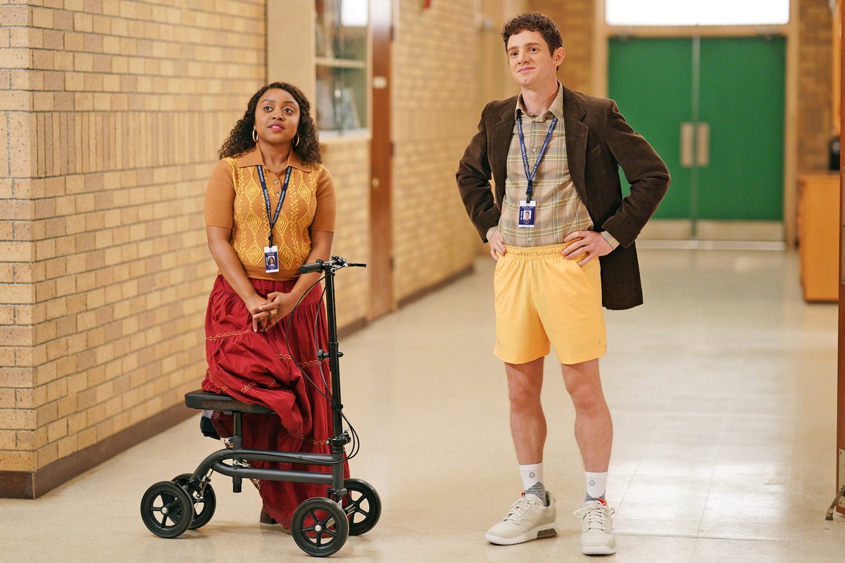 Chris Perfetti in Abbott Elementary dressed for a desking challenge
